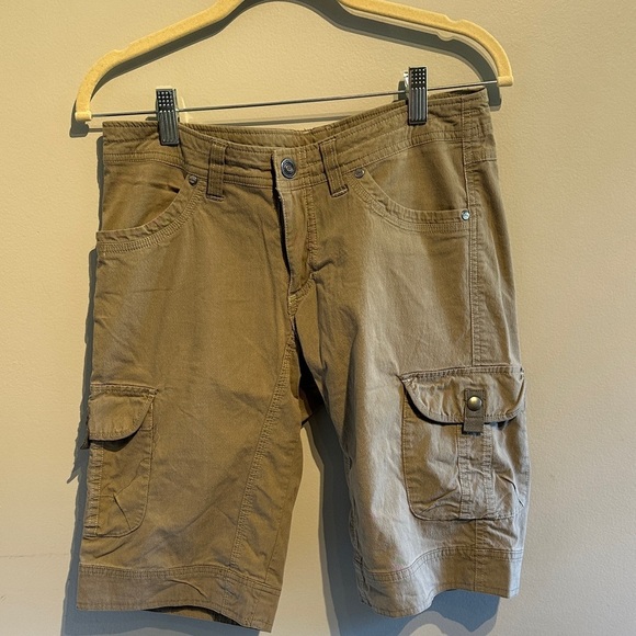 Kuhl Women's Tan Cargo Shorts - Picture 1 of 4